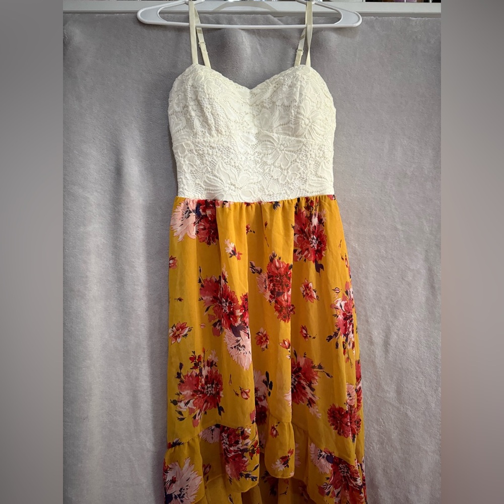 Floral Yellow and White Lace Dress